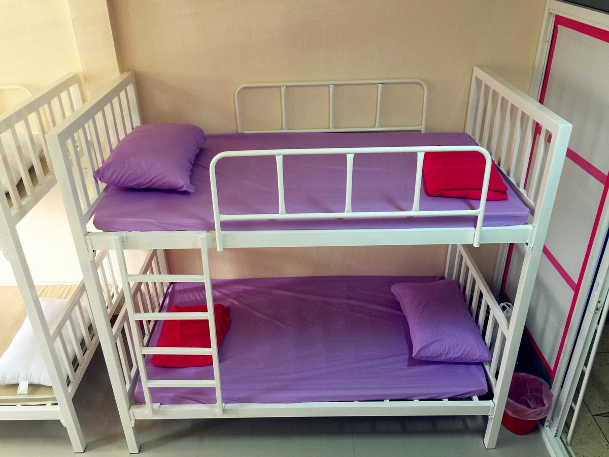 Small Elephant Hostel Bangkok Eksteriør billede